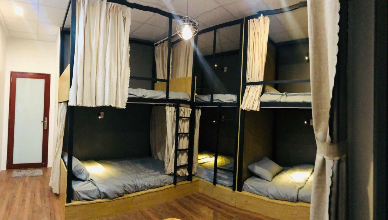 Stay Hostel - 300M From The Ferry Rạch Gia Exteriör bild