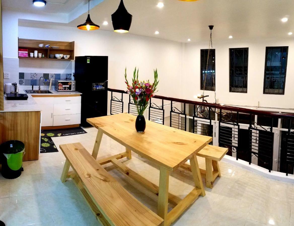 Stay Hostel - 300M From The Ferry Rạch Gia Exteriör bild